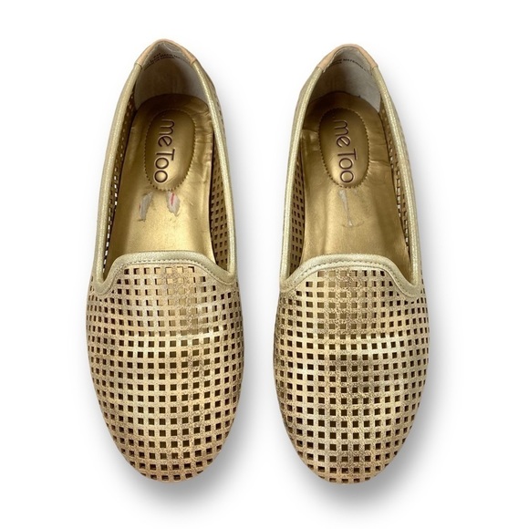 ME TOO Yale Slip On Loafer Laser Cut Rubbed Gold Size 6M (EUC) - Picture 1 of 11